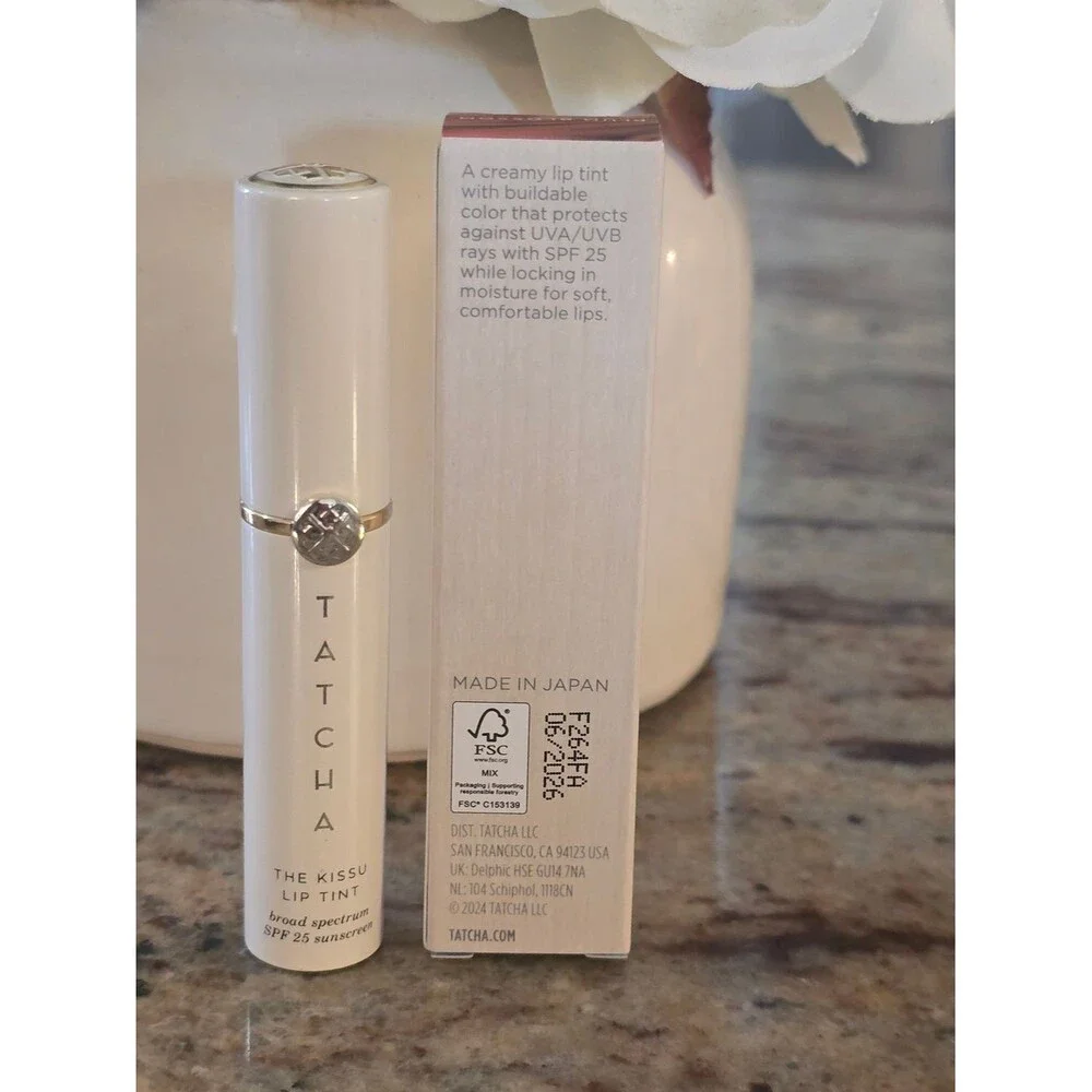 Tatcha The Kissu Lip Tint — In Plum Blossom NIB✨ FREE GIFT WITH EVERY PURCHASE